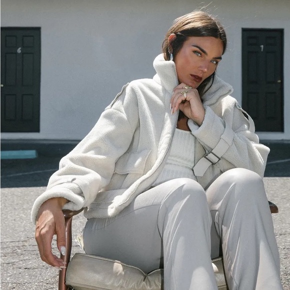 NOIZE x Tezza & Cole | Runaway Faux Fur Jacket Size: medium - Picture 1 of 9